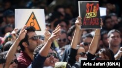 Hundreds are estimated to have turned out for the protests in Tehran and Isfahan. 